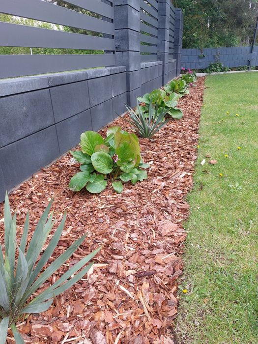 Kora sosnowa Ziemia ogrodowa uniwersalna Torf Kompost z dostawą