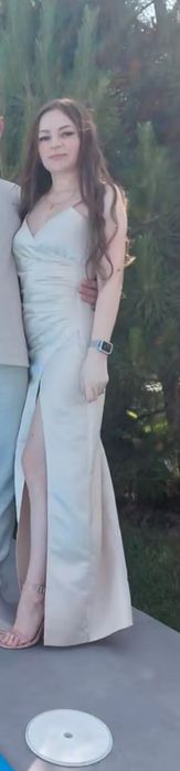 Бежева сукня ,пошита на замовлення