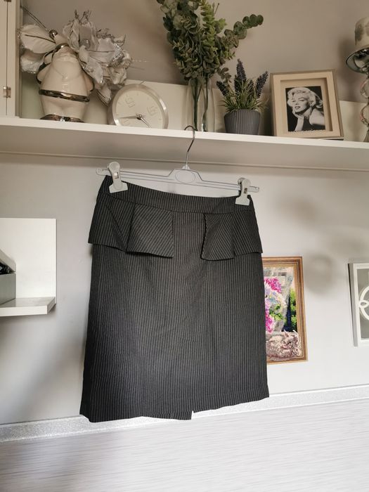 Śliczna spódnica w paski r. L