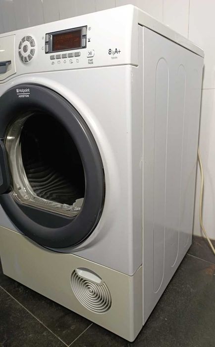 Máquina de Secar Roupa Hotpoint 8kg A+ Bomba de Calor – 100% Funcional / Entrega Incluída