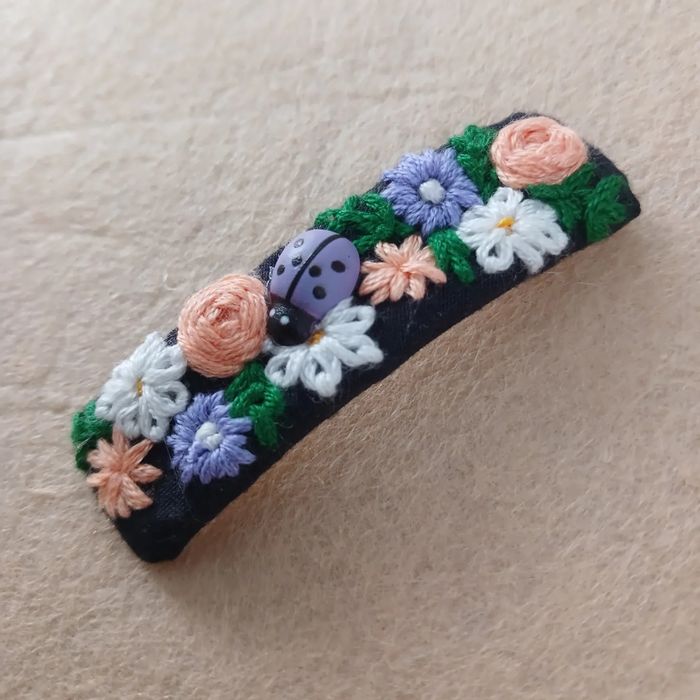 Заколки ручної роботи