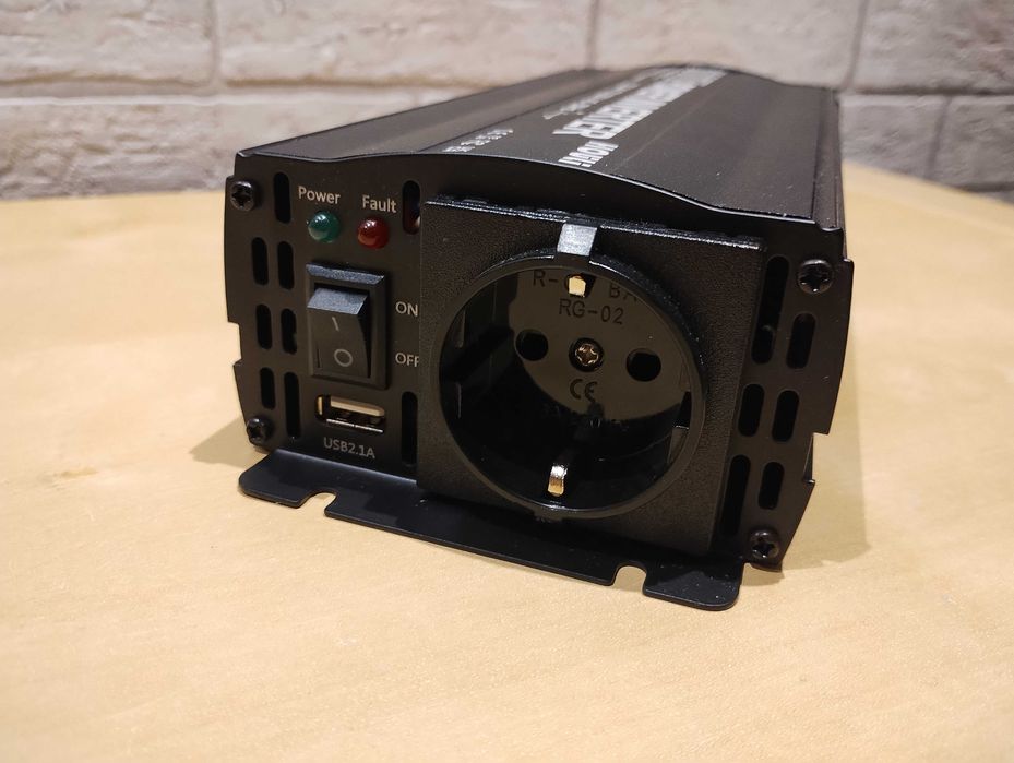 Przetwornica Czysty sinus 24 V 230 V 2000/1000 W Off Grid Kamper