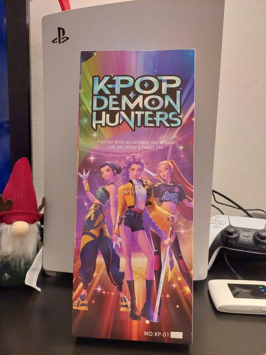 Boneca Zoey K-Pop Demon Hunters