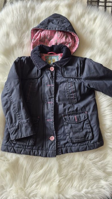 Куртка на дівчинку