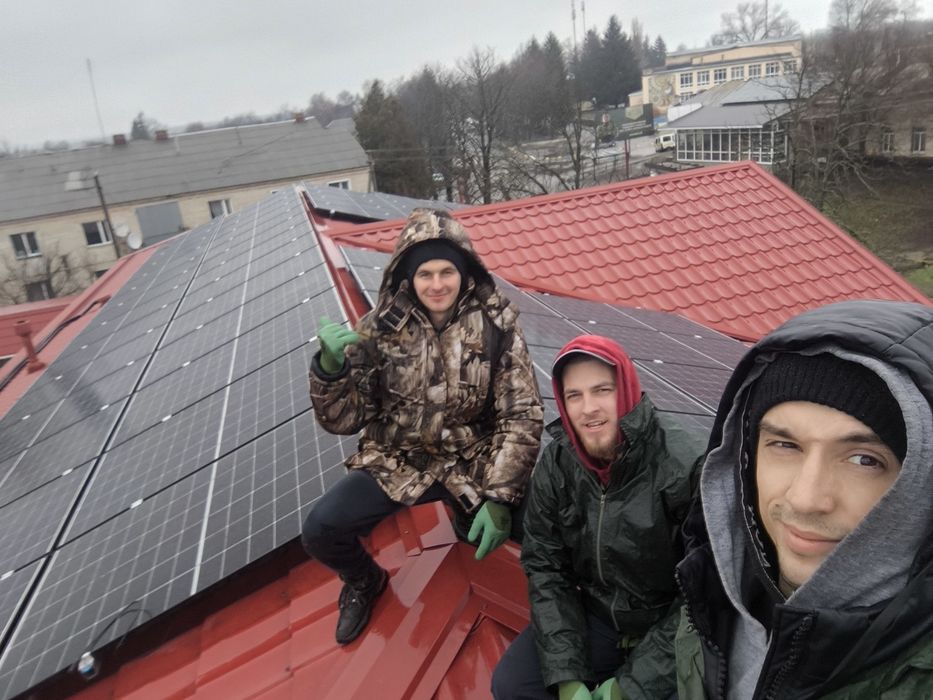 Монтаж солнечных панелей, инверторов. Електрик. СЕС. Сонячні панелі.