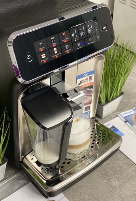 Кофемашина Philips Late go 3300 series Кавоварка Як нова з коробкою!