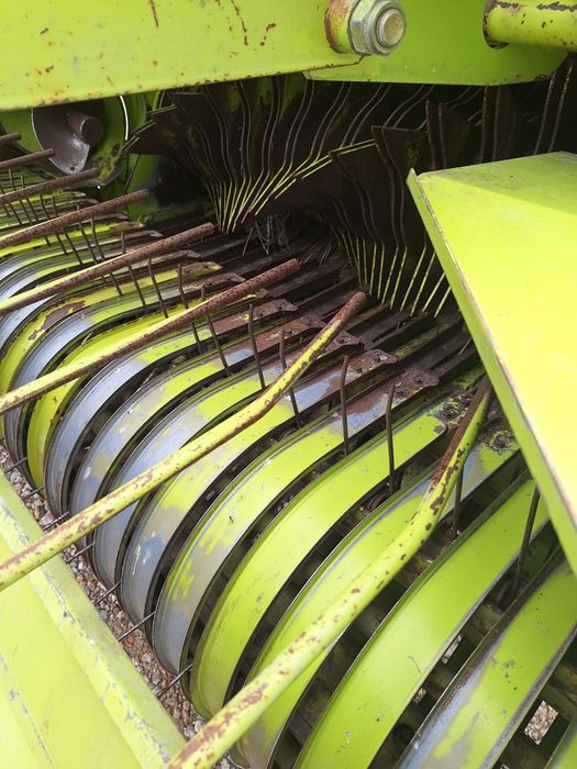 Прес- подборщик Пресс-підбирач John Deere  Claas 
Deere 332, 332а Джон Дір