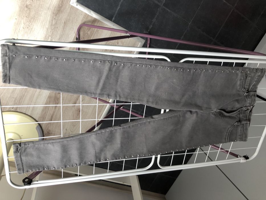 Spodnie jeansowe bershka rozmiar 38