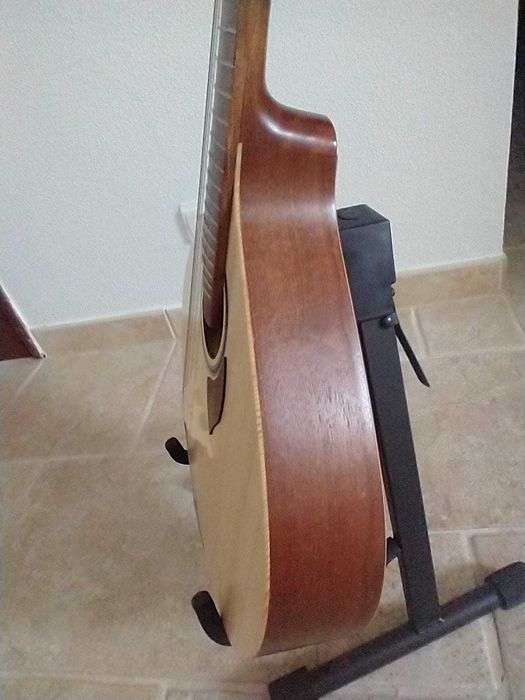 Guitarra portuguesa