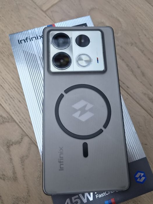 Smartfon INFINIX Note 40 8/256GB 6.78" 120Hz srebrny - Racing Edition
