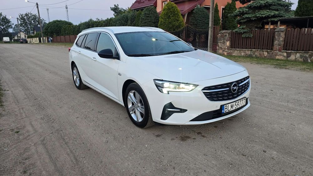 Opel Insignia PRYWATNY/grzane i wentyl fotele/Masaże/BOSE/hak/Business Elegance