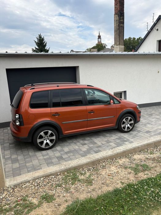 Volkswagen Turana cross