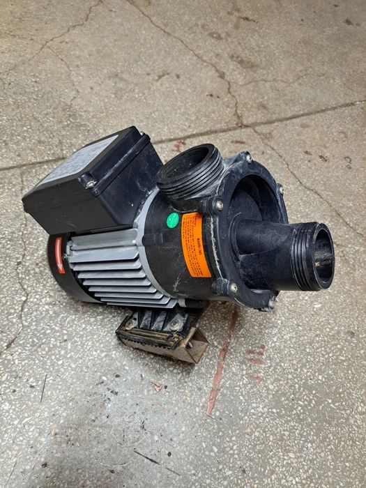 Pompa do wanny z hydromasażem