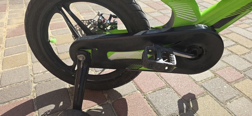 Велосипед Mars чотирьохколісний, колеса 18, від 4 років