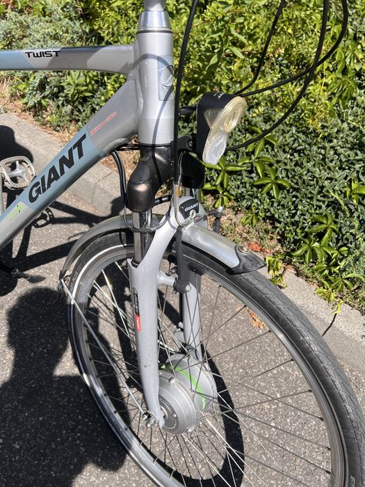 Rower elektryczny GIANT TWIST HYBRID 36V silnik SANYO 7 biegów NEXUS /A