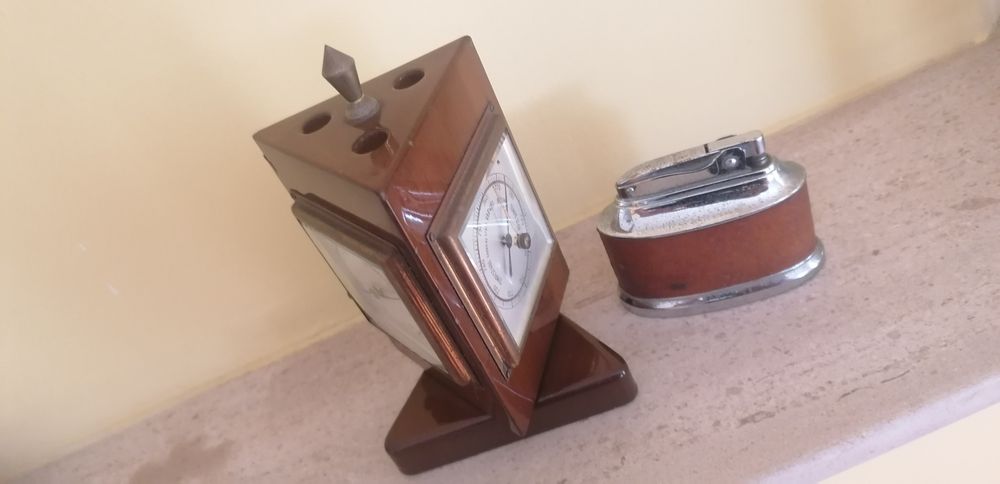 Conjunto secretária antigo termómetro