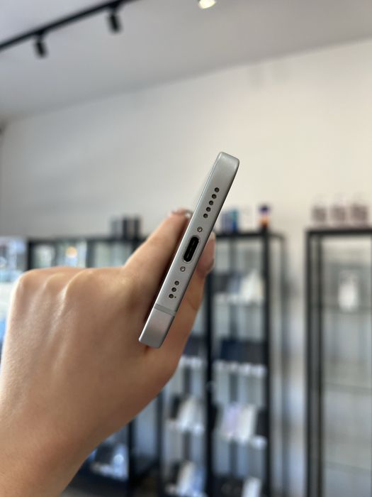 Telefon iPhone 15 128GB Biały Apple Gwarancja iTrade