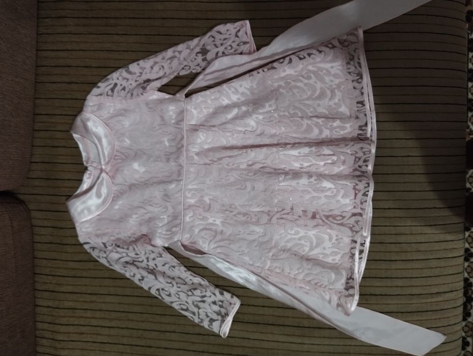 Сукня для дівчинки