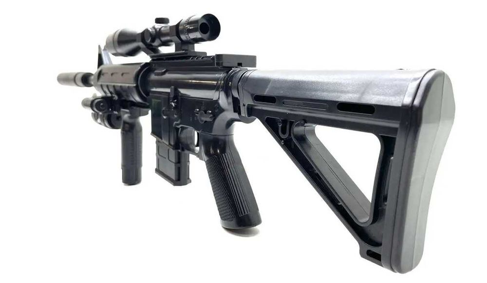 Дитячий автомат М4/M16 на кульках 6мм - 1158D CYMA - ліхтарик, лазер