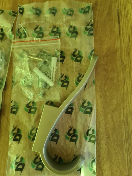 Продам крючок - вішак