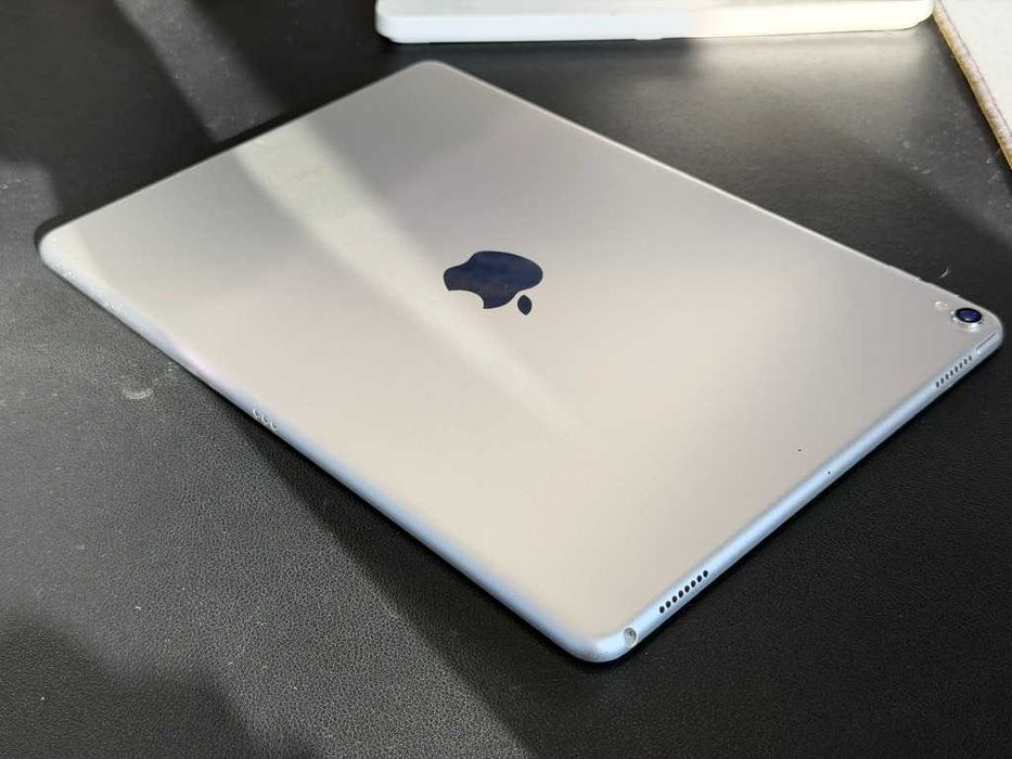 Apple iPad Pro 10.5 (A1701) Wi-Fi 64 Gb