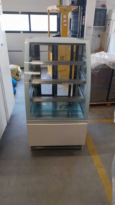 Witryna chłodnicza 75 cm