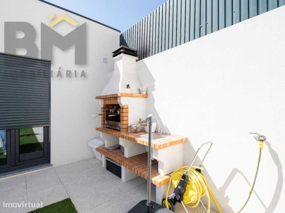 Moradia T4 com jardim em Castelo Branco
