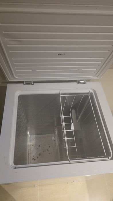 Arca congeladora Qilive 99L – em bom estado