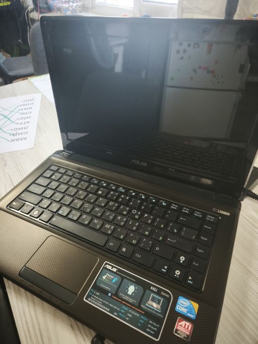 Ноутбук ASUS K42J (14") / i5-430M / 6GB RAM / SSD + HDD / Radeon HD 5470