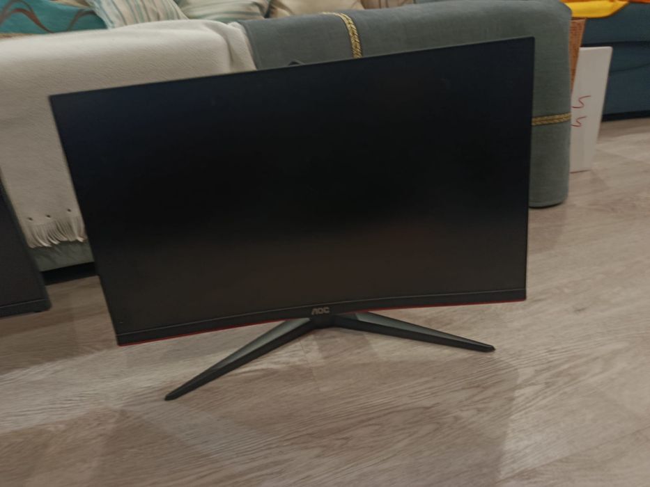 Monitor LCD curvo (LED Backlight) AOC 24" (danificado)
