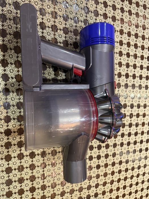Odkurzacz Dyson v8