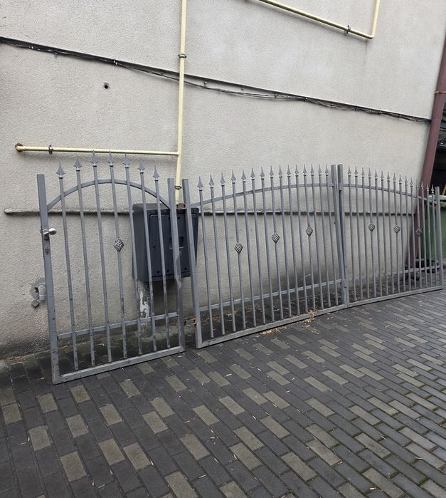 Sprzedam bramę z furtką używana