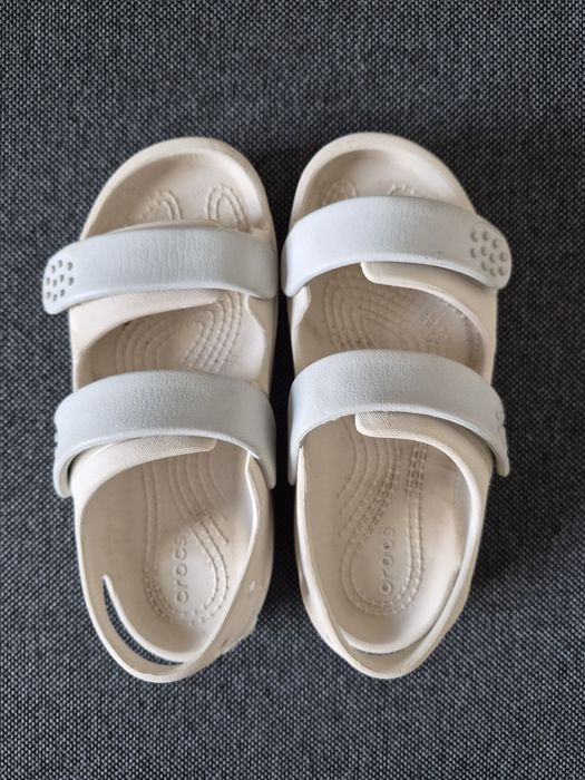 Sandały dziewczęce Crocs C13
