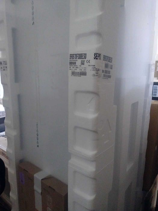 Lodówka do zabudowy Samsung BRB70F30BES0EO 298l NoFrost Twin Cooling Plus,  wys. 193,5cm