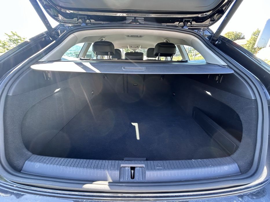 VW Arteon Shooting Brake 1.4 eHybrid Elegance (2023) – Como Nova!