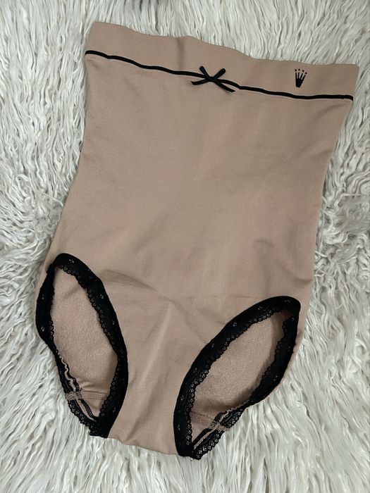 Triumph damskie majtki modelujące z wysokim stanem, rozmiar S