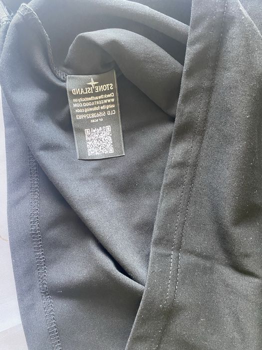 Tshirt preta da Stone Island