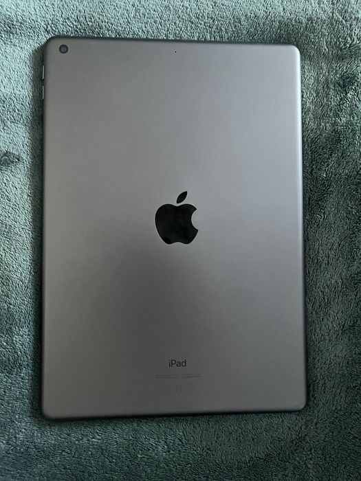 Ipad 8-го поколенния 2020 год в идеальном состоянии