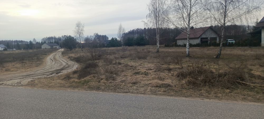 Działka na sprzedaż