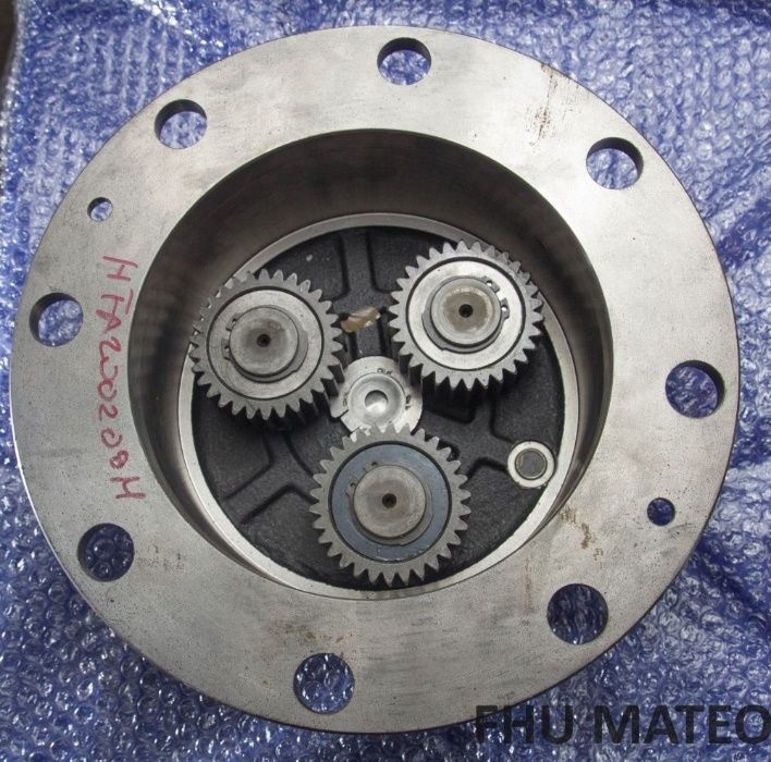 Obudowa zwolnicy kpl HFA200209M URSUS POLMOT 8014H 9014H 10014H