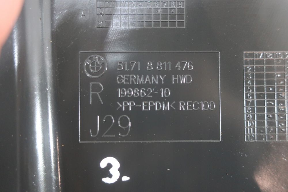 nadkole osłona trójkąt prawy toyota supra j29