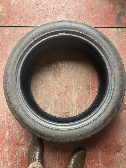 Продам 4 літні шини 255/45 R20 для Audi