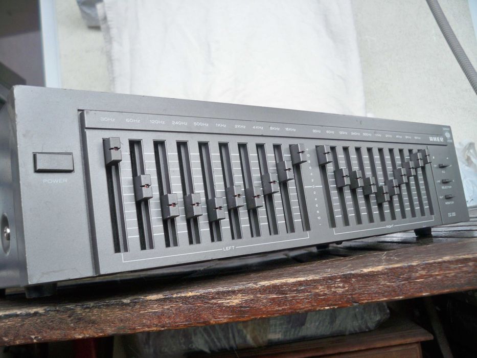 korektor equalizer Uher EQ-200, 2x10 suwaków czerwone diody LED, 42cm jak Pioneer GR-333