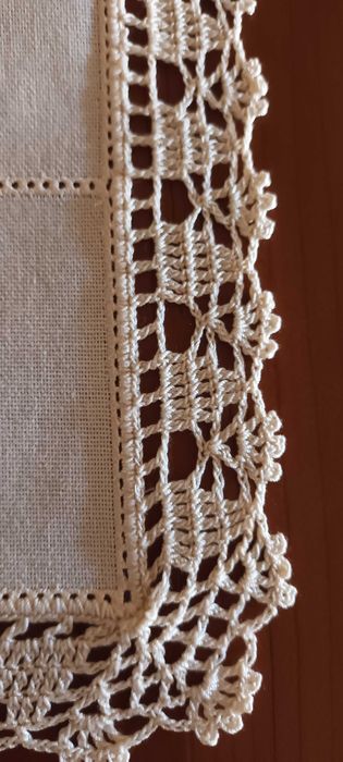 Pano de tabuleiro com renda (novo)