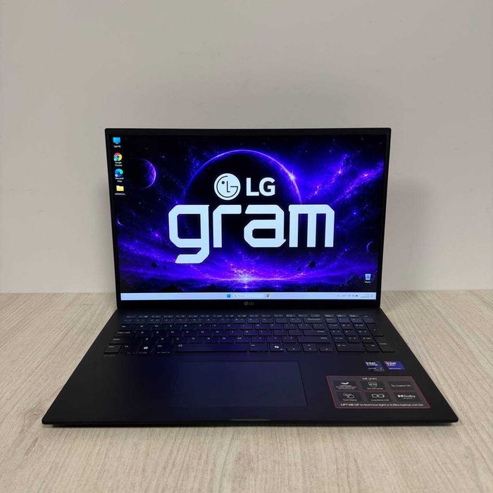 LG Gram 17Z90TL 17.3 2K  Touch Ultra 7 258V 32GB SSD 1TB
