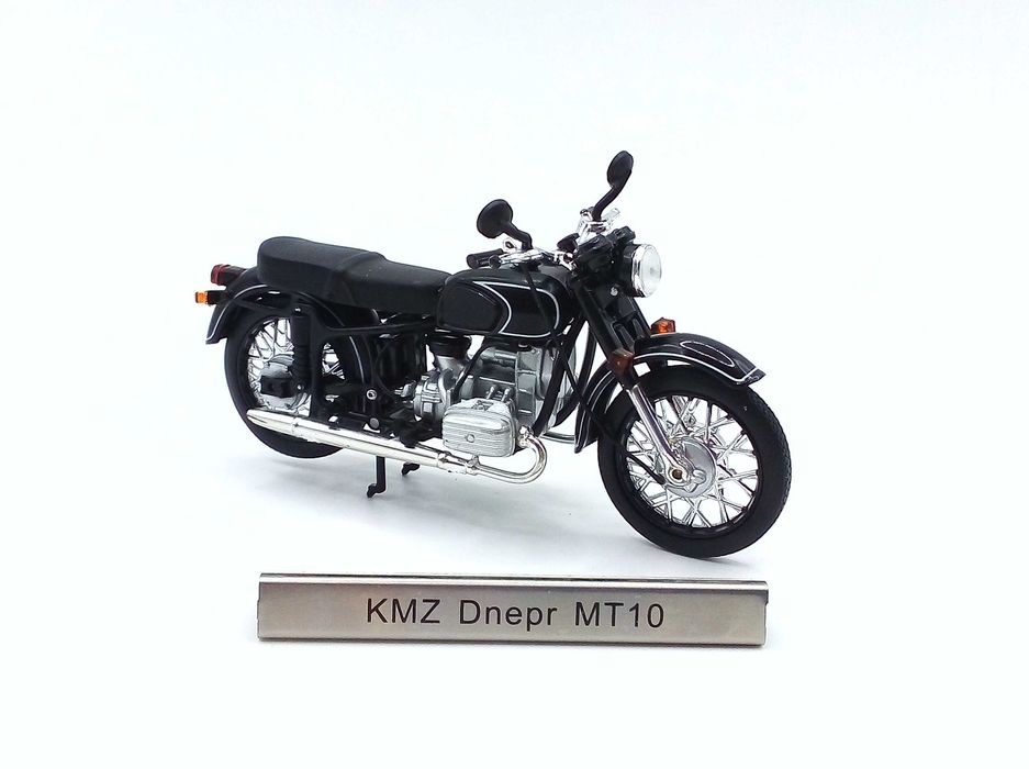 Motocykl KMZ Dniepr MT10 1971 - skala 1:24 - Atlas