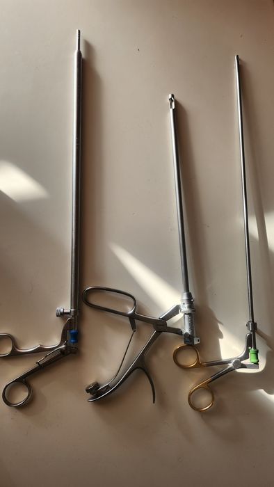 лапароскопічні інструменти