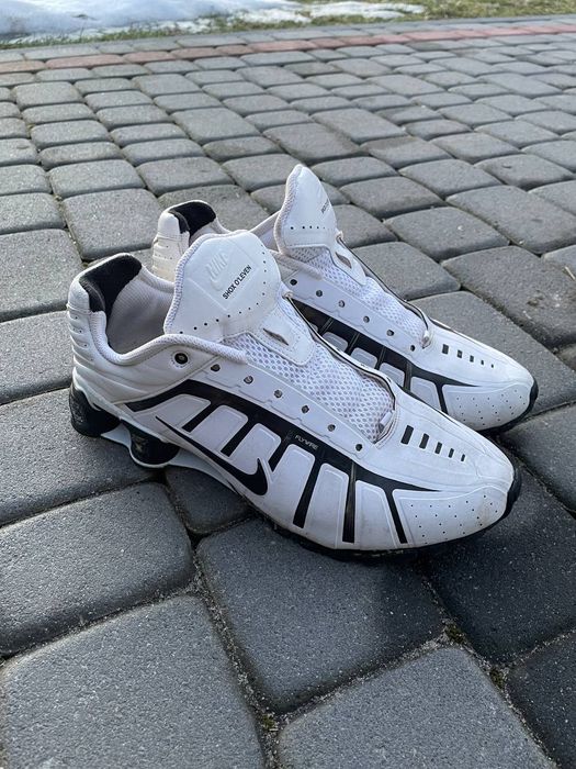 Продам кросівки Nike