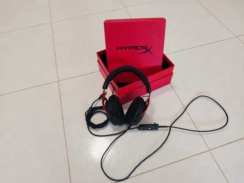 Headset Gaming HyperX Cloud II Red + Placa Som USB 7.1 + Caixa