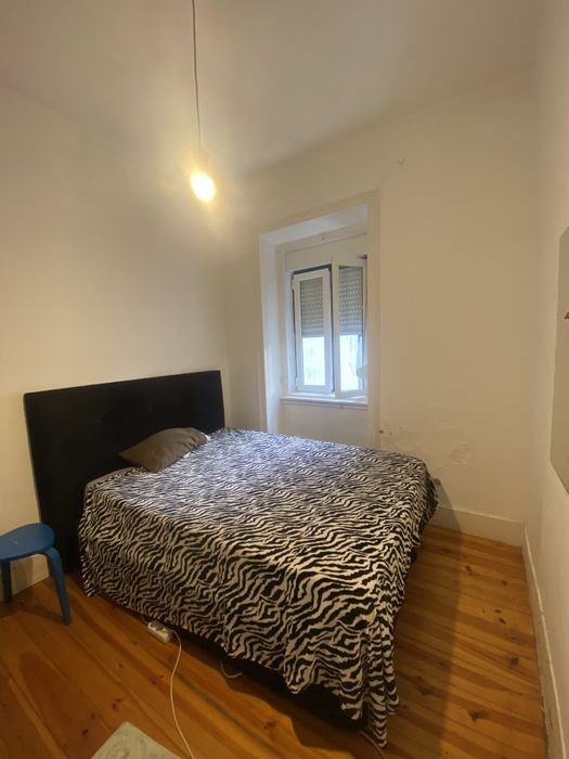 Aluga-se quarto em Arroios entrada imediata